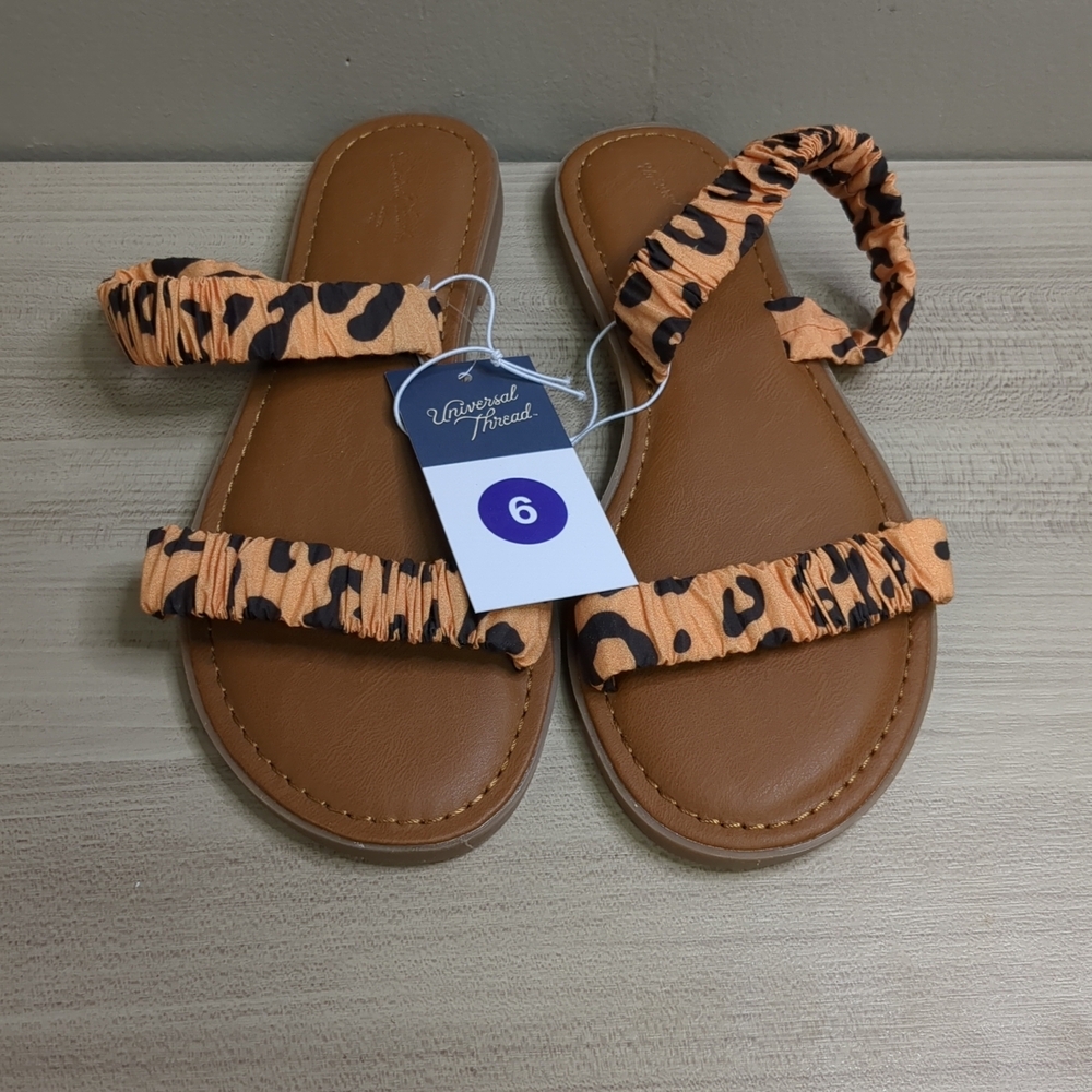 Universal Thread Black and Orange Leopard Sandals